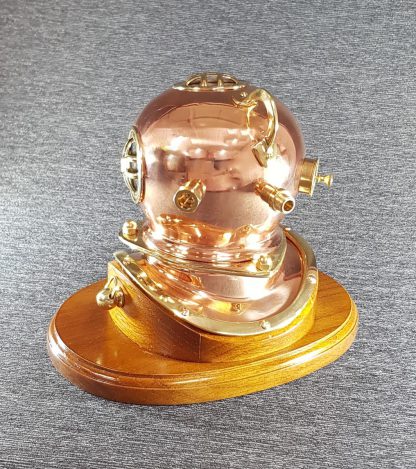 Replica Divers Helmet with Base and Clock 7" - Image 3