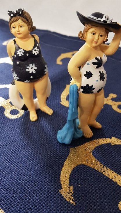 Full Figured Standing Ladies