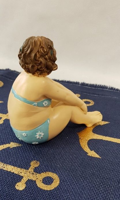 Bikini Full Figure Lady - Image 3